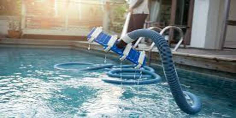 Best Software for Pool Cleaners (Rated by Pool Cleaning Companies)
